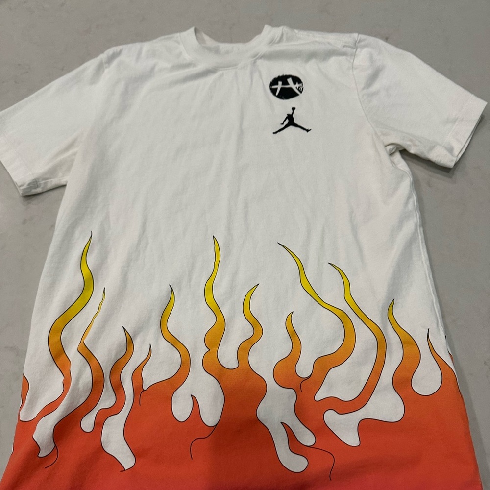 Nike Jordan men's t shirt size small